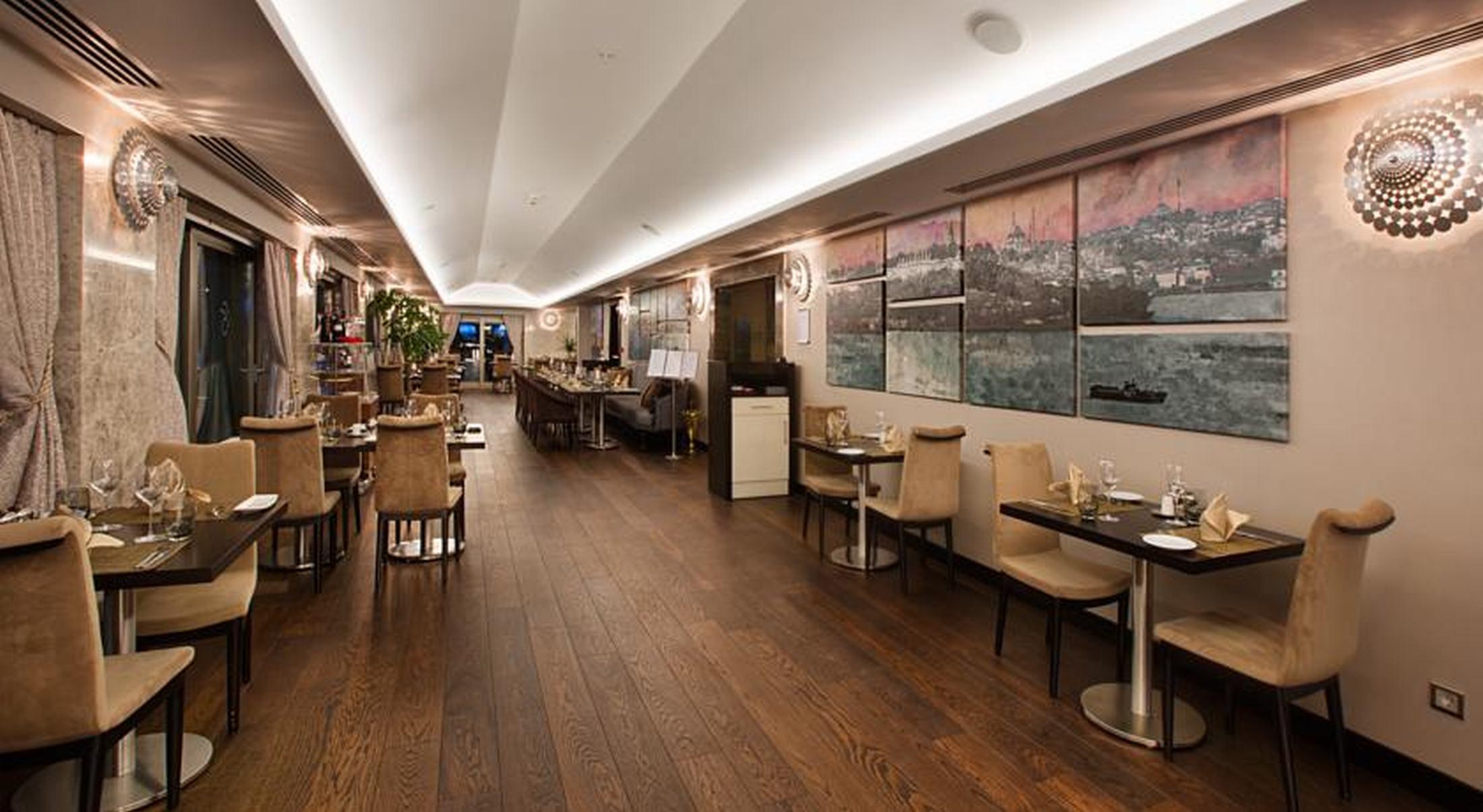 데데만 보스탄시 이스탄불 호텔&컨벤션 센터 외부 사진 The restaurant