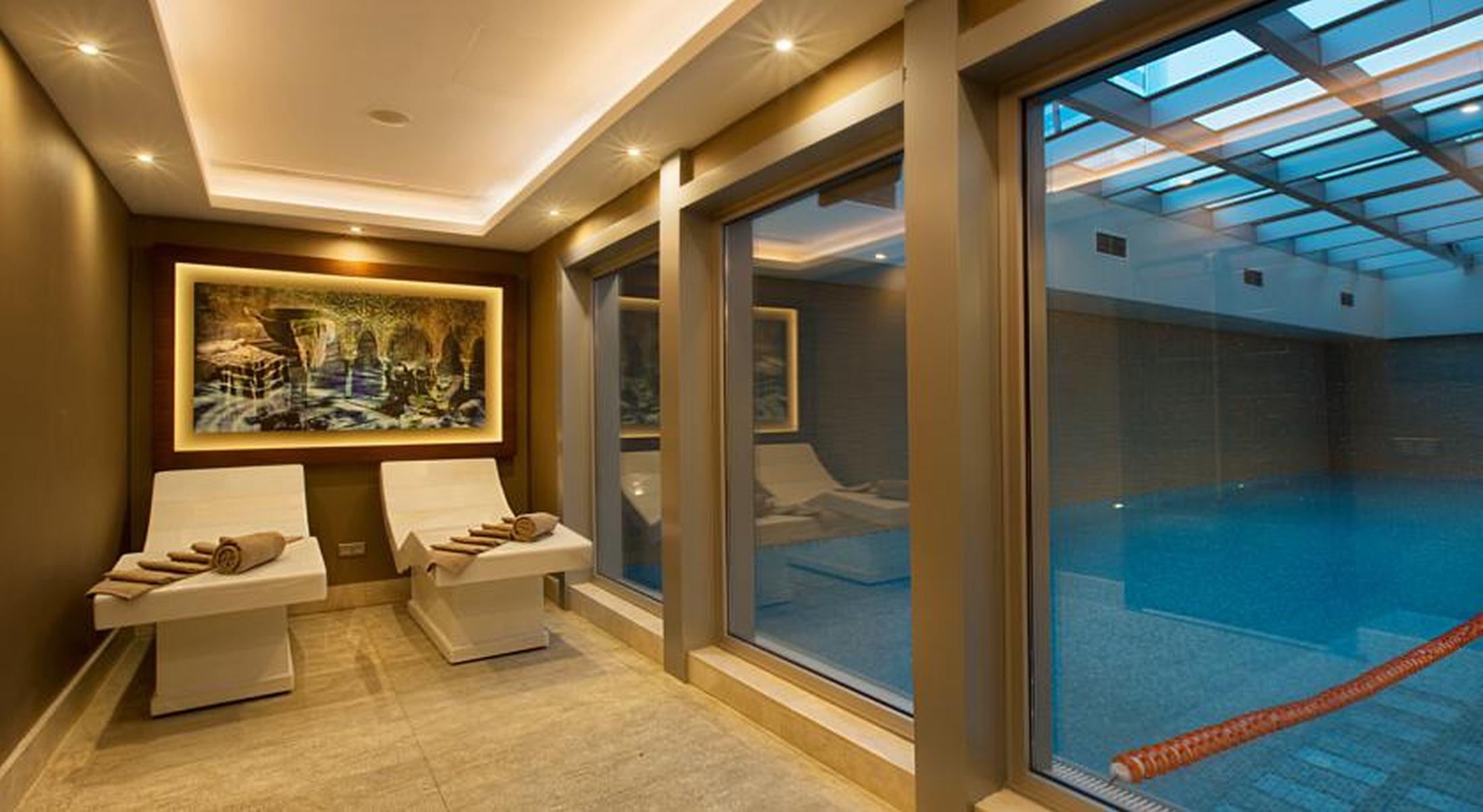 데데만 보스탄시 이스탄불 호텔&컨벤션 센터 외부 사진 The spa at The Dorchester
