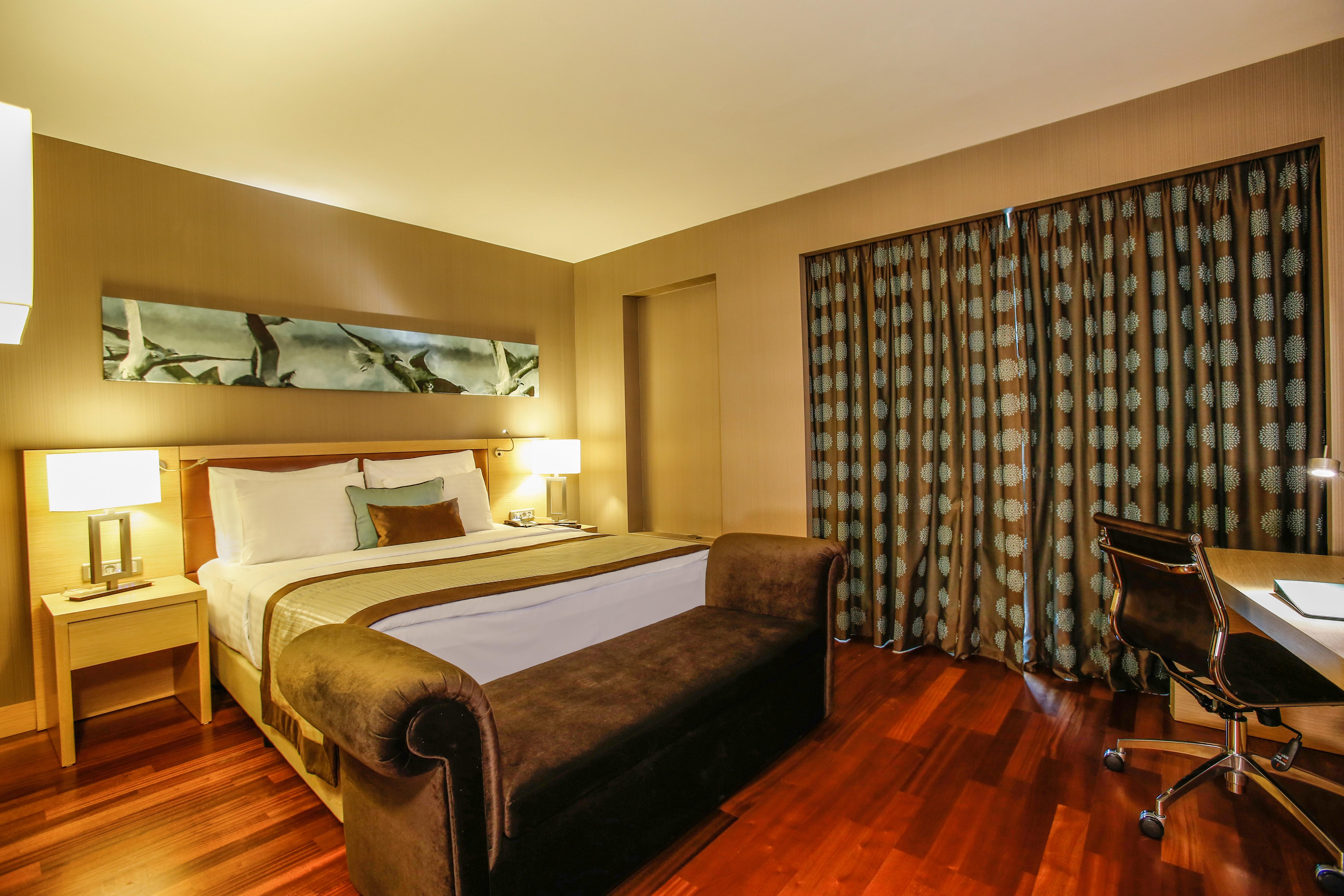 데데만 보스탄시 이스탄불 호텔&컨벤션 센터 외부 사진 A bedroom at the hotel