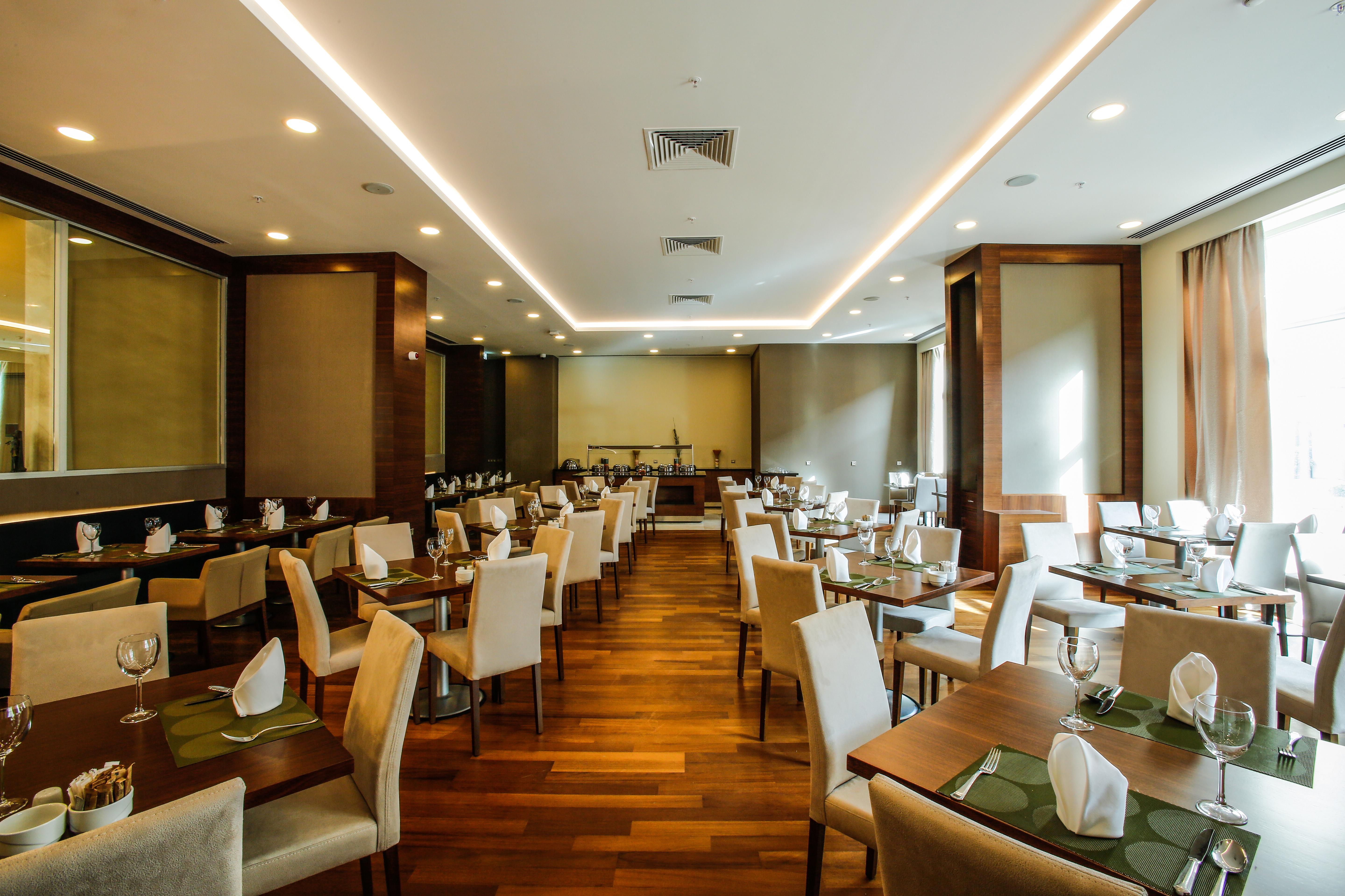 데데만 보스탄시 이스탄불 호텔&컨벤션 센터 외부 사진 The restaurant