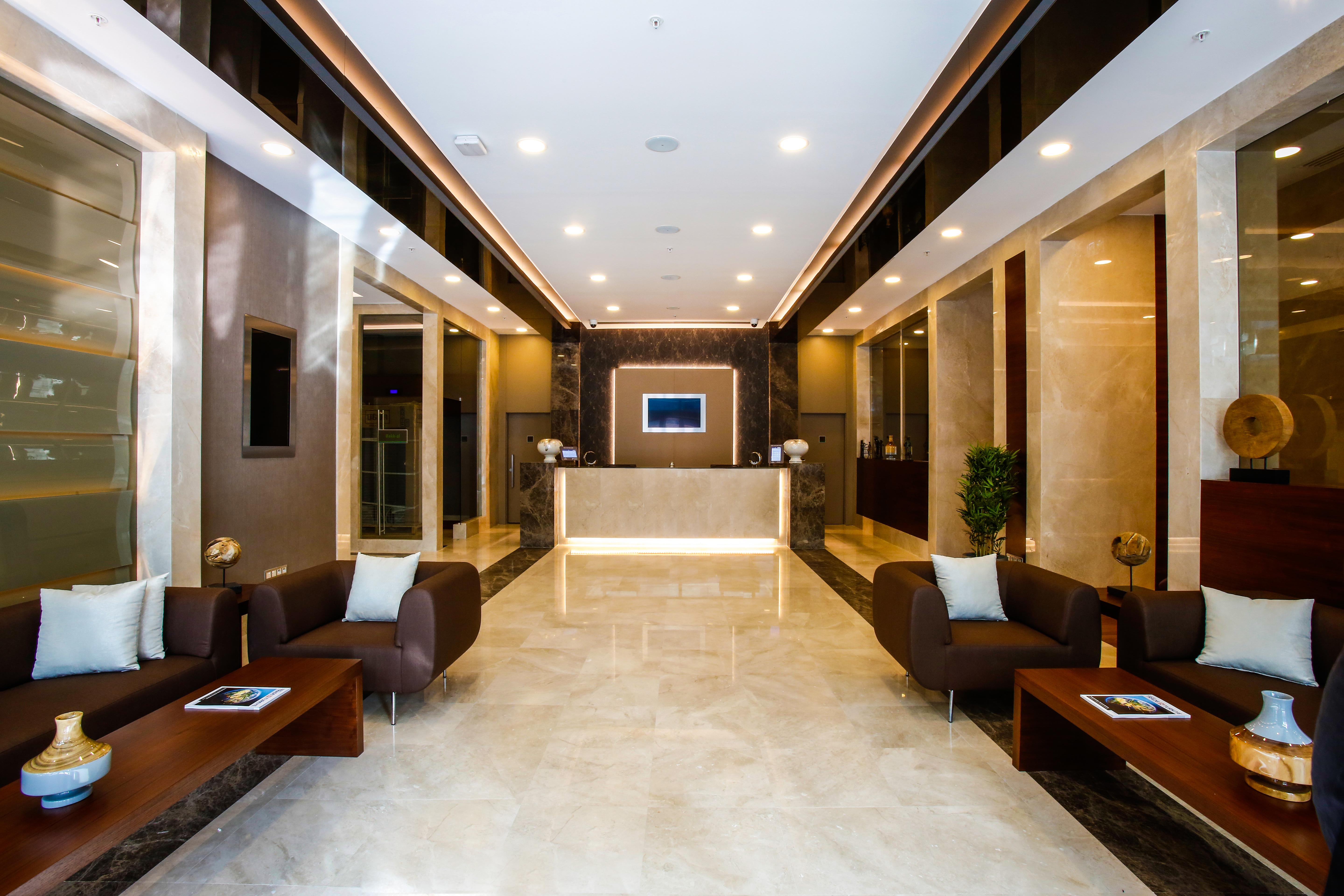 데데만 보스탄시 이스탄불 호텔&컨벤션 센터 외부 사진 The lobby of the hospital